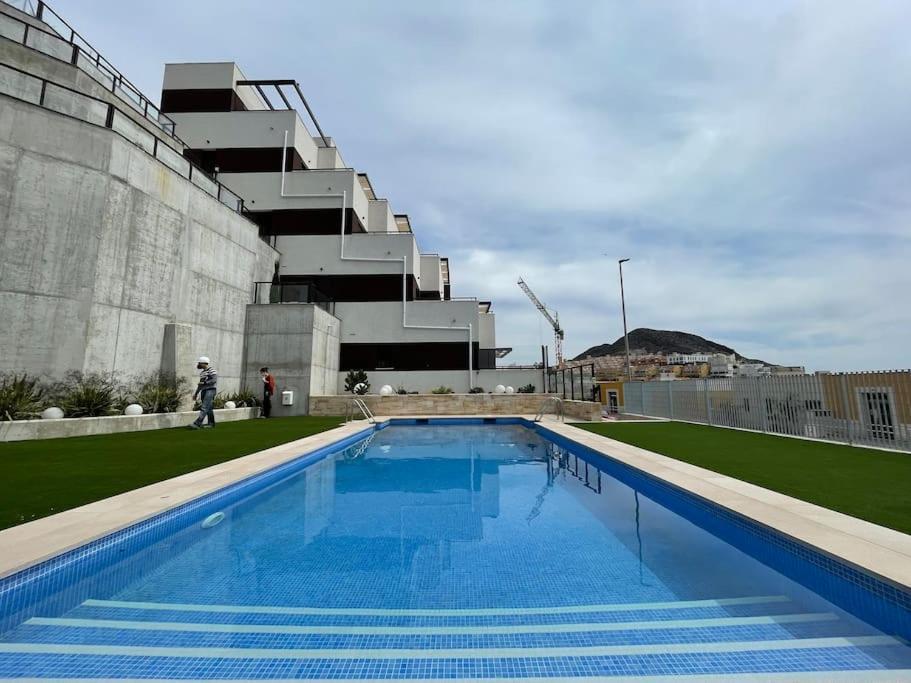 Luxury Designer Apartment - Unbeatable Sea Views アギラス エクステリア 写真
