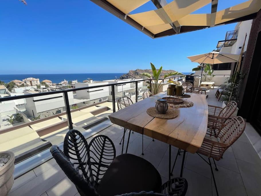 Luxury Designer Apartment - Unbeatable Sea Views アギラス エクステリア 写真