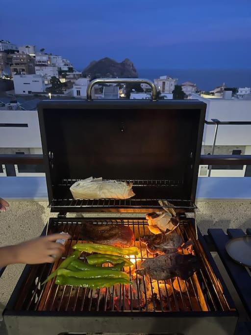 Luxury Designer Apartment - Unbeatable Sea Views アギラス エクステリア 写真
