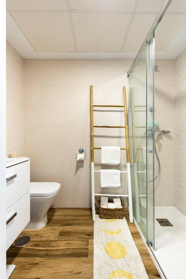 Luxury Designer Apartment - Unbeatable Sea Views アギラス エクステリア 写真