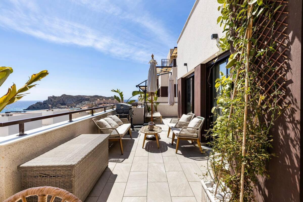 Luxury Designer Apartment - Unbeatable Sea Views アギラス エクステリア 写真