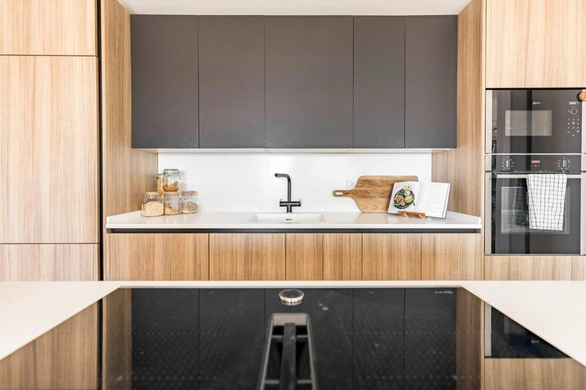 Luxury Designer Apartment - Unbeatable Sea Views アギラス エクステリア 写真
