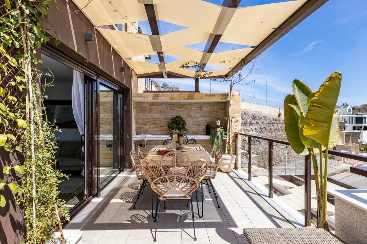 Luxury Designer Apartment - Unbeatable Sea Views アギラス エクステリア 写真